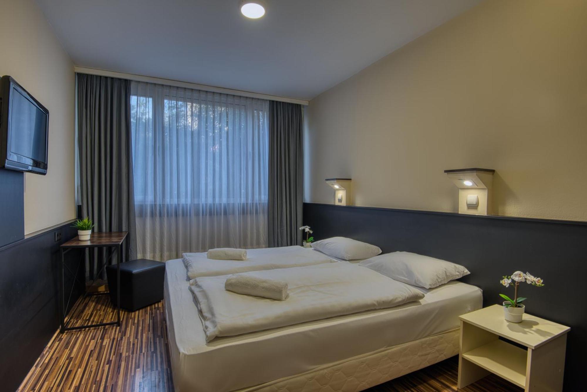 City Budget Hotel Boedapest Buitenkant foto