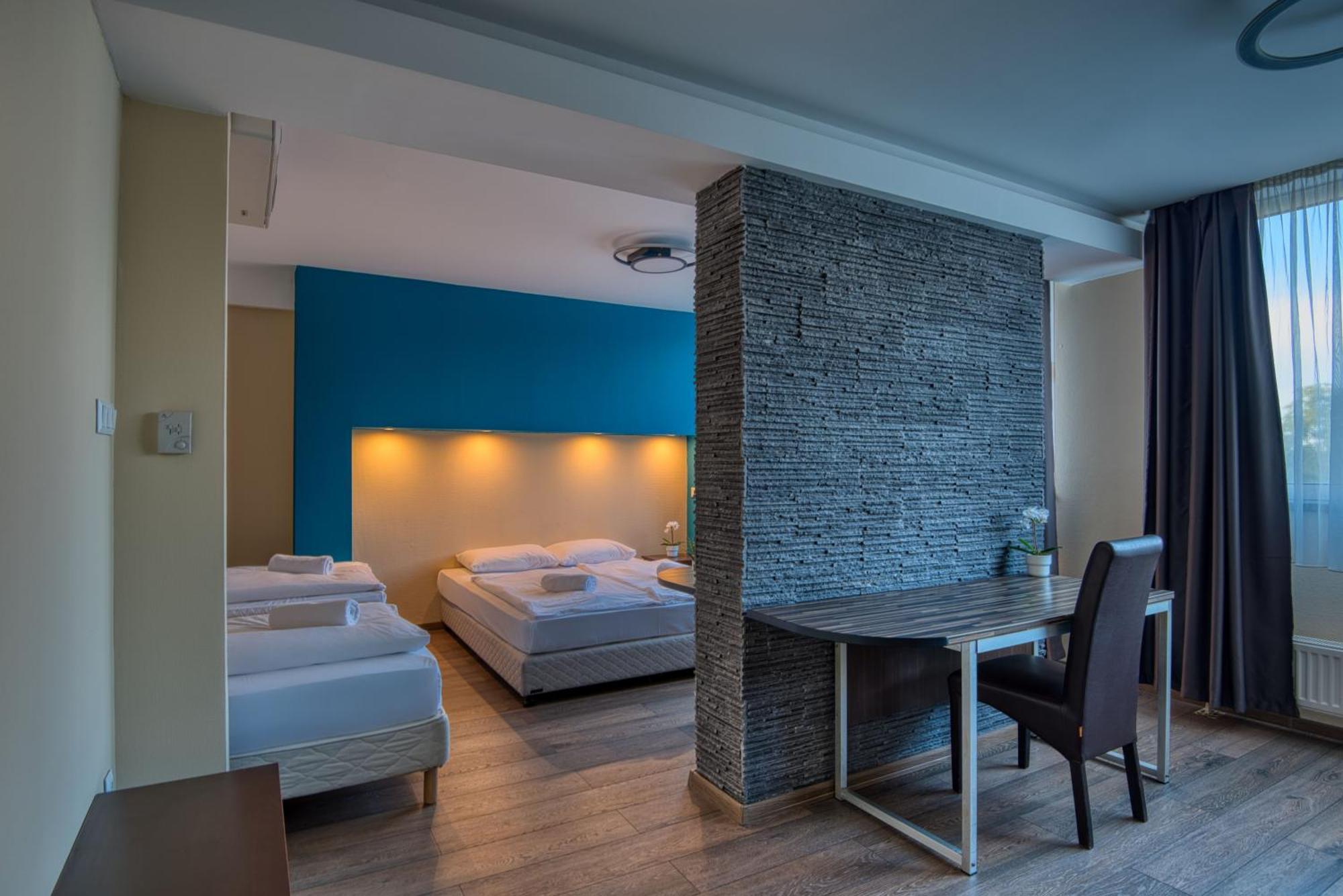 City Budget Hotel Boedapest Buitenkant foto